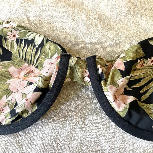 Volcom - Midnight Tropic Underwire Bikini Top 🌴 - Picture 5 of 6